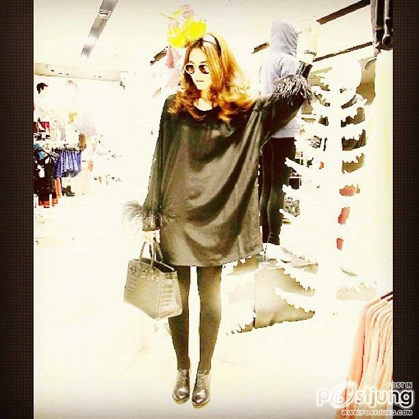 เธอเป็นแฟชั่นนิสต้านนำแทรนด์﻿ของประเทศไทย