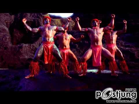 Nicki Minaj - Starships mv