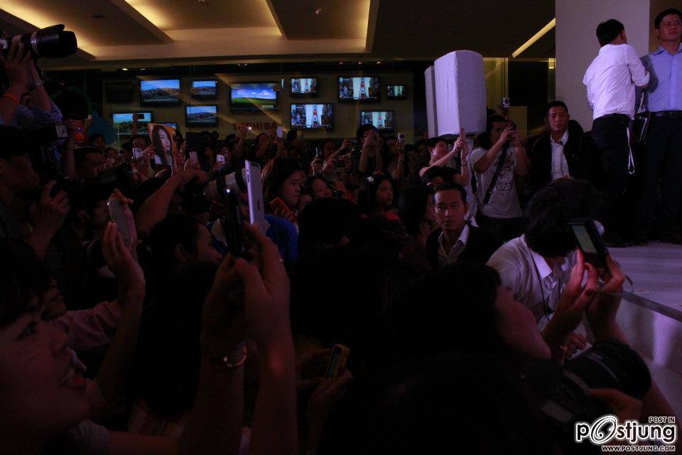 ยุนอึนเฮ (Yoon Eun Hye) ลัดฟ้าเยือนไทยอวดผิวเนียนใส มาดแบรนด์เอ็นดอสเซอร์ 'ARTISTRY AURA PRINCESS'