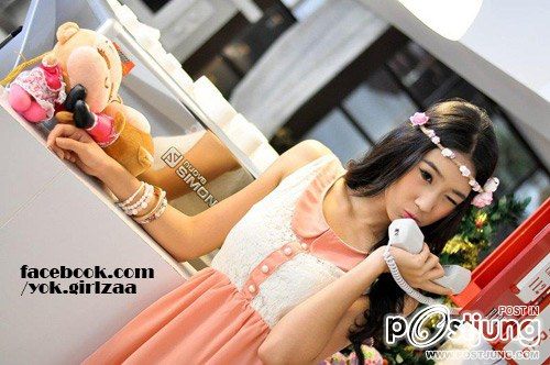 สาวน่ารัก มูมู่เค้าไม่กด like นะ ><