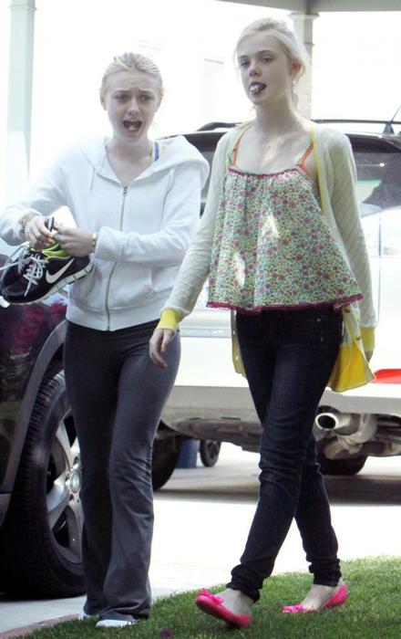 คนรัก Dakota + Elle Fanning