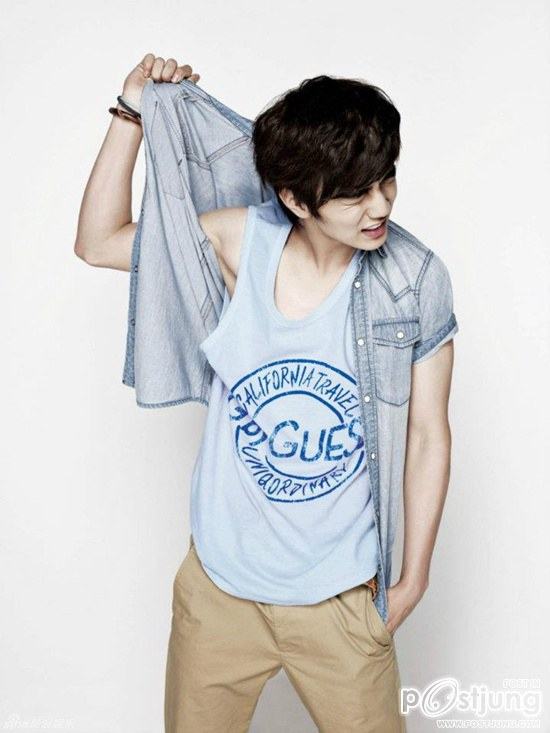 IU & Yoo Seung Ho @ G by Guess S/S 2012