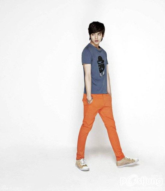 IU & Yoo Seung Ho @ G by Guess S/S 2012