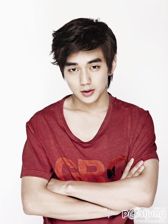 IU & Yoo Seung Ho @ G by Guess S/S 2012