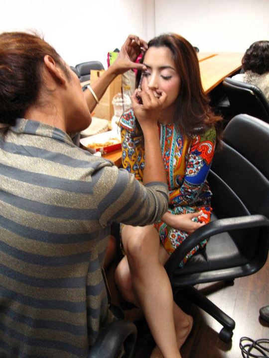 พิ้งกี้ สาวิกา เบื้องหลังถ่ายแบบนิตยสาร ชีวจิต no.326 May 2012