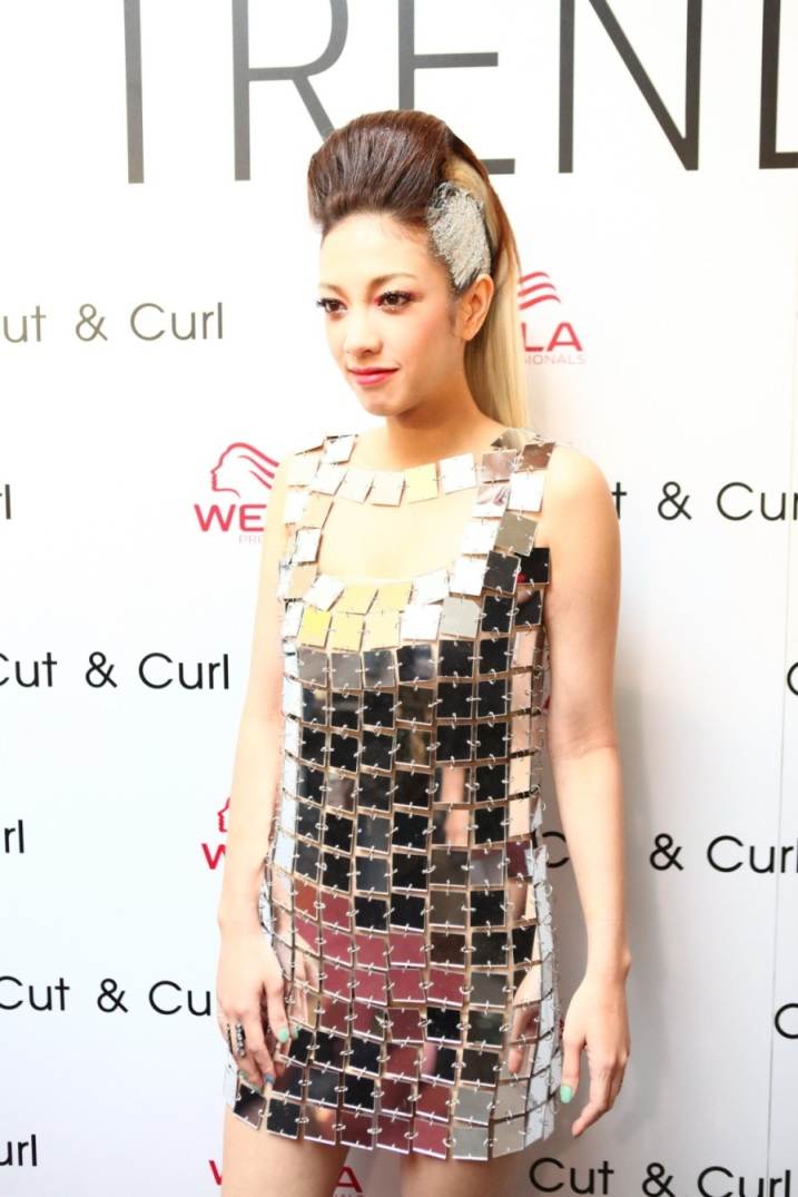 สี่สาวสุดแซ่บ ไอซ์ ก้อย แป้ง จุ๋ย