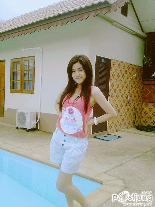 แคท ศกุนตลา บียอร์ ผู้เข้ารอบ50คนสุดท้ายมิสทีนไทยแลนด์2011