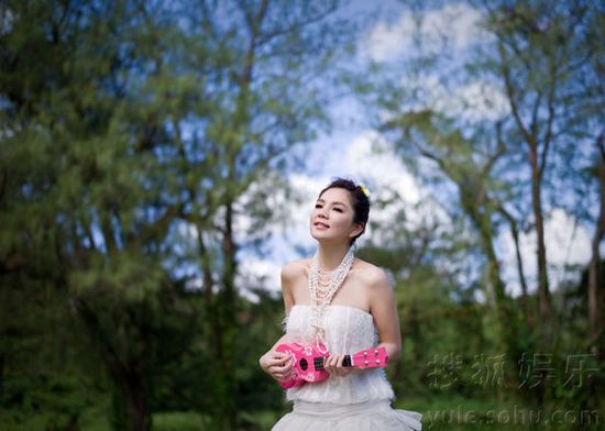 [S.H.E.] เอลล่า