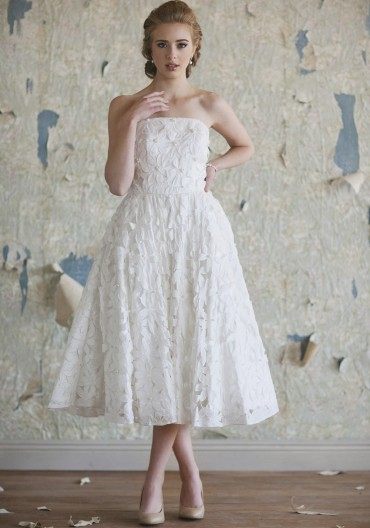 แฟชั่น ชุดงานหมั้น  สไตล์เดรสสั้น