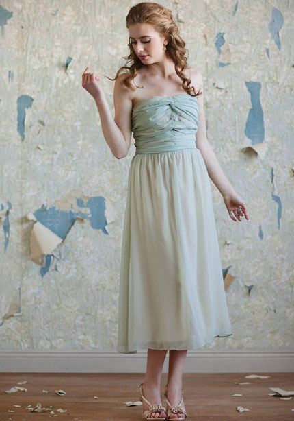 แฟชั่น ชุดงานหมั้น  สไตล์เดรสสั้น