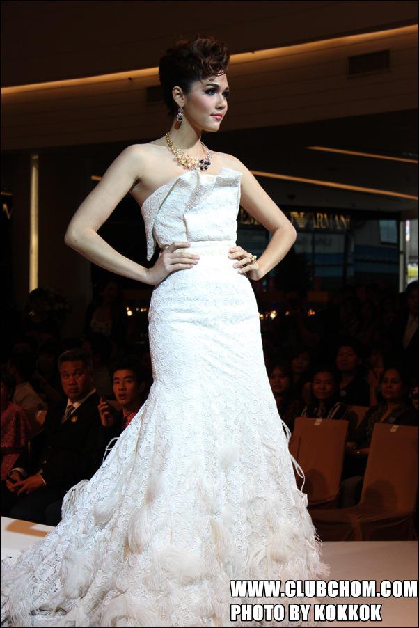 สวยสง่าและดูมีค่า กับ อารยา เอ ฮาร์เก็ต