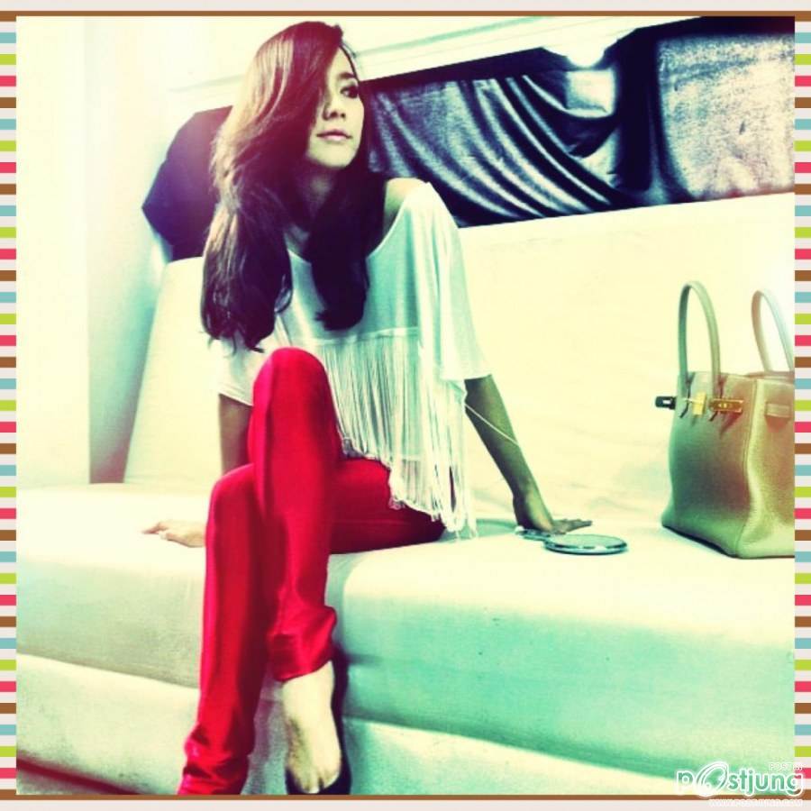 [ ไม่รู้จะบรรยาย / ภาพยังไง ]