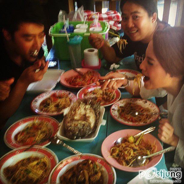 เบื้องหลังกองละคร เกิดเป็นหงส์ (สวยหล่อจริง)