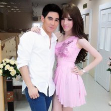 เอมมี่ - รัชฏา  กับโฆษณา คลินิกแพทย์สมชาย  อิอิ