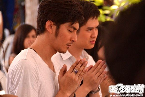 ประมวลภาพบวงสรวงละคร"อุบัติเหตุ".."อั้ม-อ๋อม"นำทีม !!