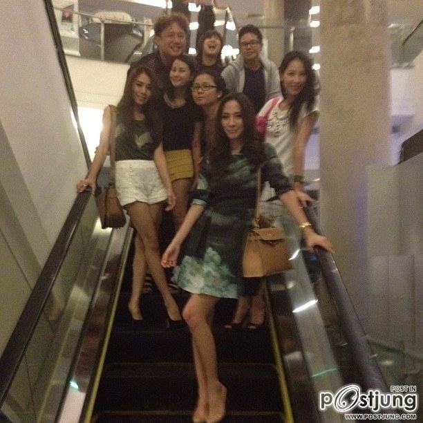 บ๊ะ . - ขาหรอ = ตะเกียบ