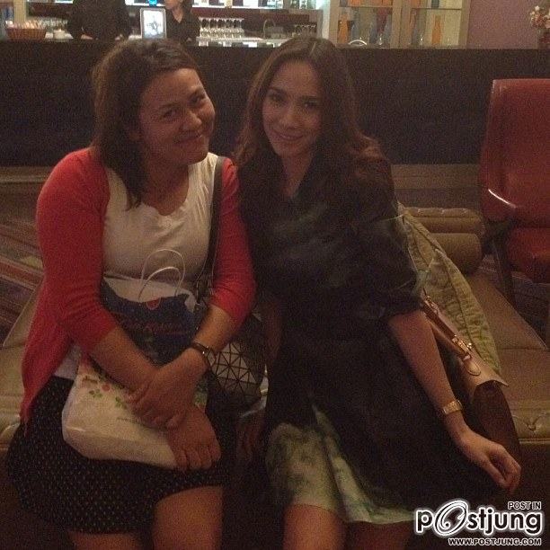 บ๊ะ . - ขาหรอ = ตะเกียบ