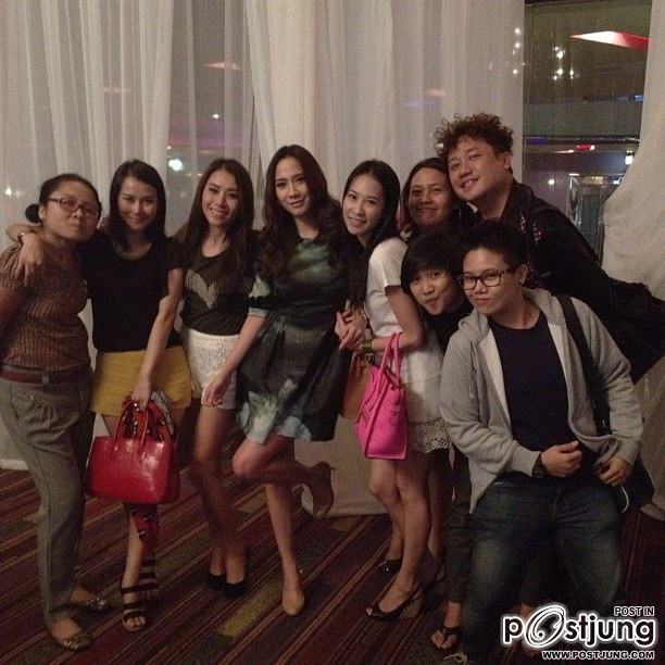 บ๊ะ . - ขาหรอ = ตะเกียบ