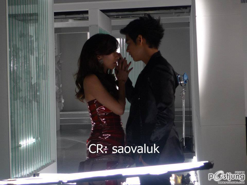 Aum &Porshe @Mistine  X sperm 3 in1  eye makeup!!