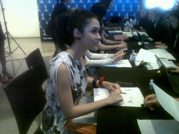 เปิดรับสมัครแล้ว MissUniverseThailand2012