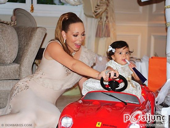 Love family: Mariah Carey