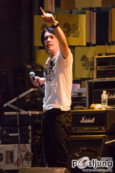 อำพล ลำพูน