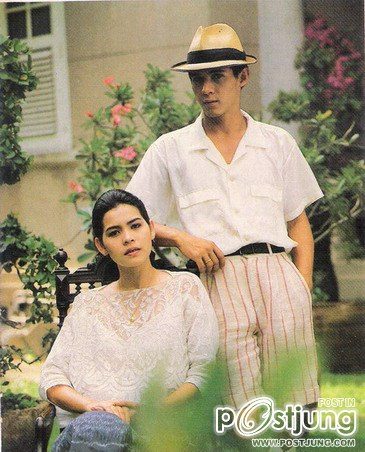 ข้างหลังภาพ