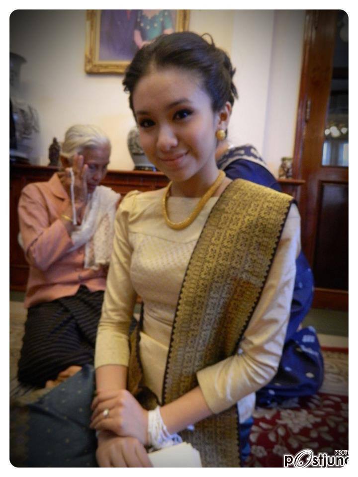 แม่หญิง จาก สปป ลาว