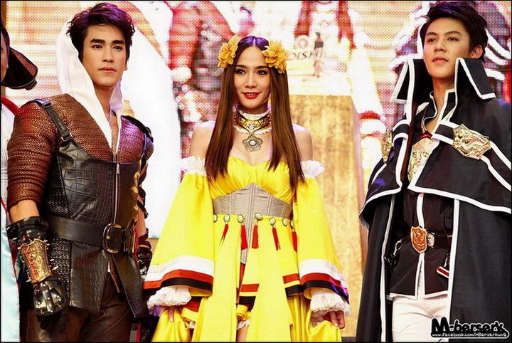 อั้ม พัชราภา สวย เริ่ด น่ารัก ในชุดคอสเพลย์ @ OISHI Cosplay