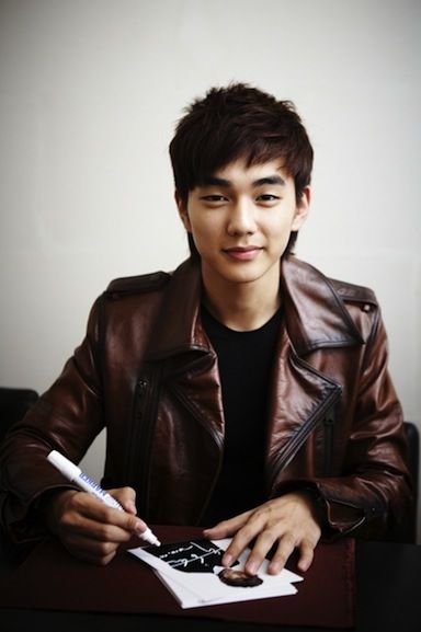 Yoo seung ho