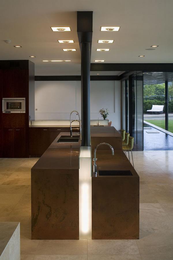 Luxury Lake House Design on Lake Austin, Texas comes with amazing interiors ...