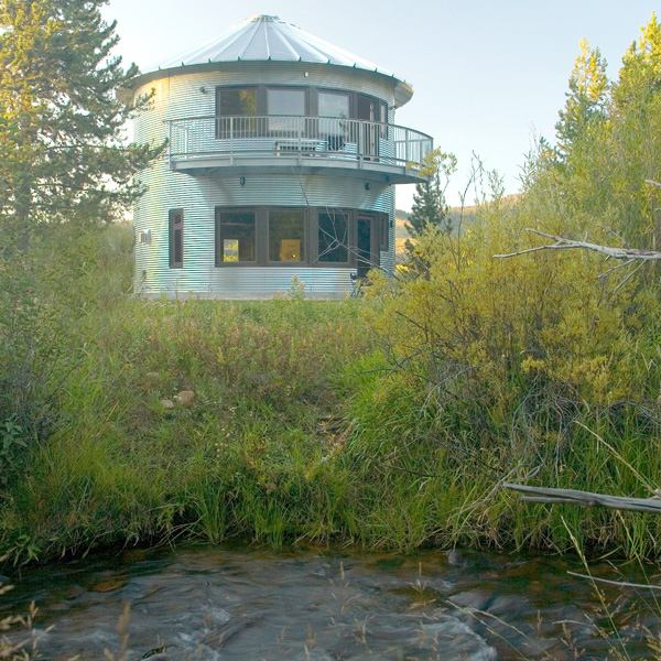 Silo House in Utah - grain silos rock!