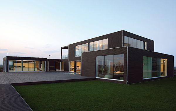 Modern Prefabricated Home Showcases High-End Furniture from B&B Italia!
