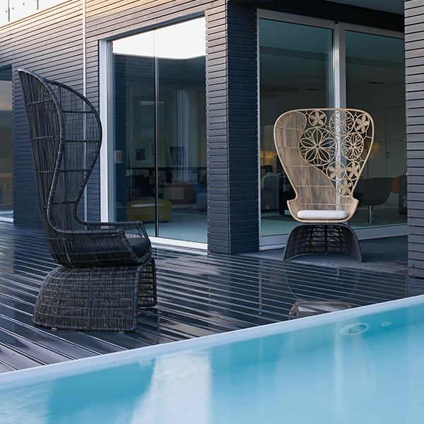 Modern Prefabricated Home Showcases High-End Furniture from B&B Italia!