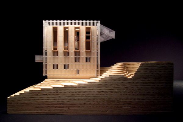 Modern Prefab House 'Chameleon' Changes with The Seasons!