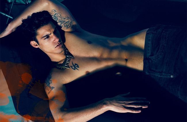 MASCULINE DOSAGE: CHRIS PETERSEN BY PHOTOGRAPHER ARSETO ADIPUTRA