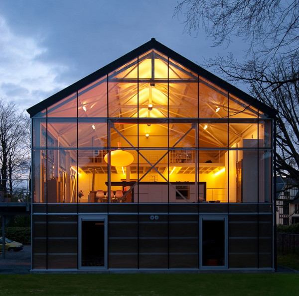 Modern Eco Home - a Livable Sustainable Greenhouse in Belgium