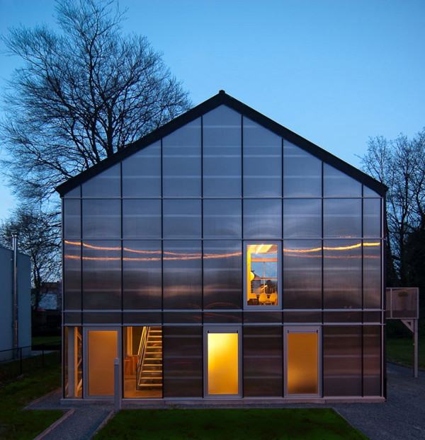 Modern Eco Home - a Livable Sustainable Greenhouse in Belgium