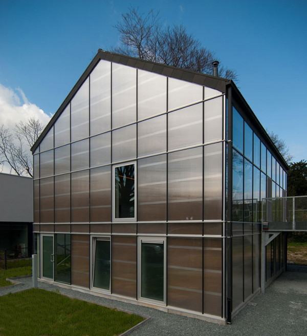 Modern Eco Home - a Livable Sustainable Greenhouse in Belgium