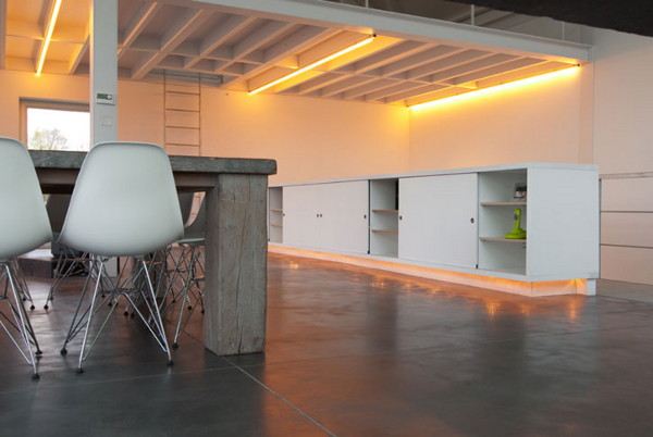 Modern Eco Home - a Livable Sustainable Greenhouse in Belgium