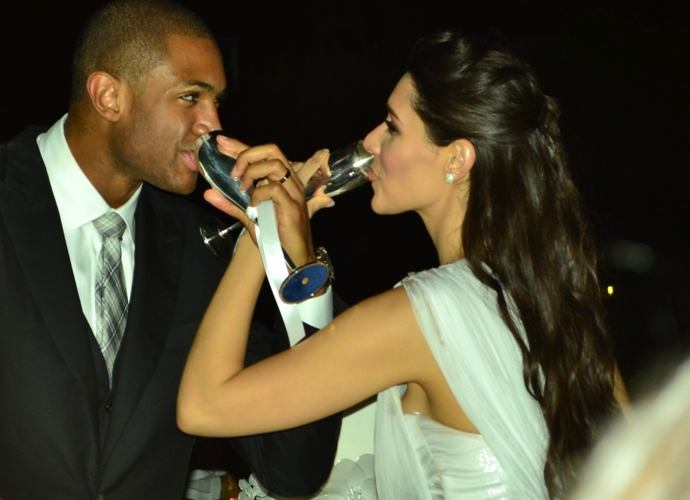 อเมเลีย เวก้า MU2OO2