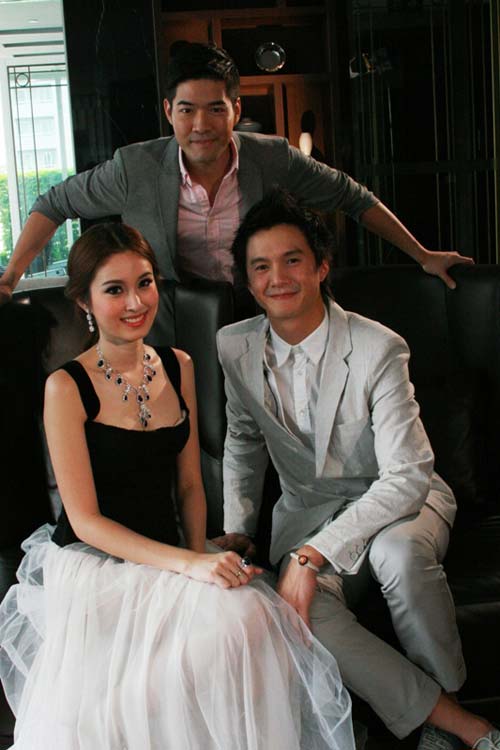 ปอย ตรีชฎา - เอ็ม รักแท้มีอยู่จริง  วู้ดดี้ เกิดมาคุย