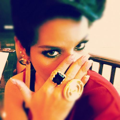 แฟชั่น ขนตาปลอมของเหล่าดารา เป็นแพหนาช่วยตาเด้ง