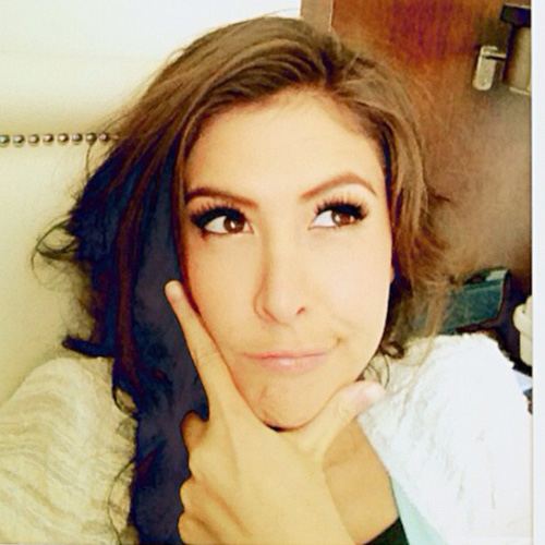 แฟชั่น ขนตาปลอมของเหล่าดารา เป็นแพหนาช่วยตาเด้ง