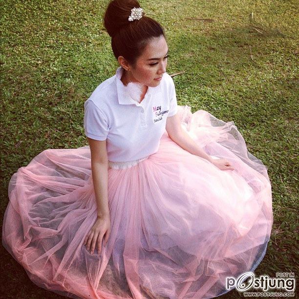 เมย์ เพื่อนซี้ อั้ม สวยแซ่บพอกัน