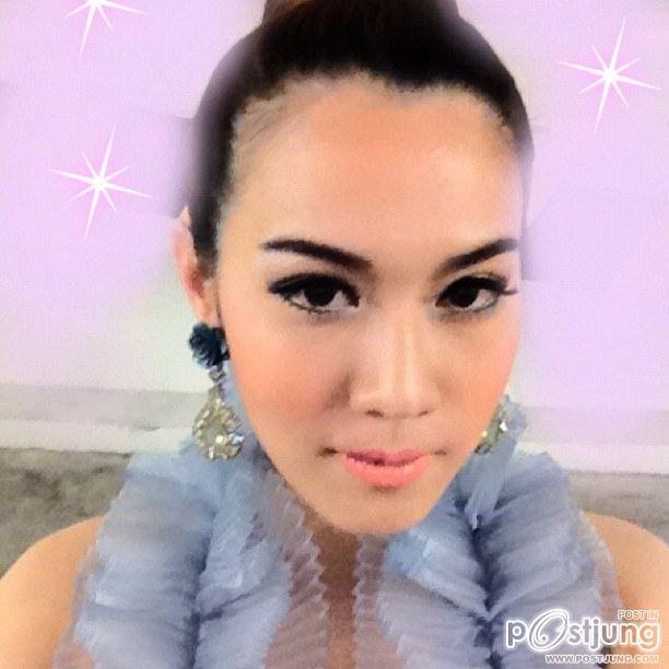 เมย์ เพื่อนซี้ อั้ม สวยแซ่บพอกัน