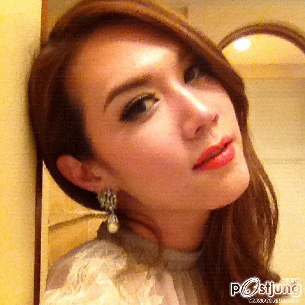 เมย์ เพื่อนซี้ อั้ม สวยแซ่บพอกัน