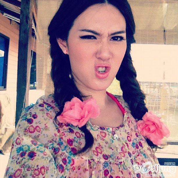 เมย์ เพื่อนซี้ อั้ม สวยแซ่บพอกัน