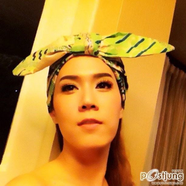 เมย์ เพื่อนซี้ อั้ม สวยแซ่บพอกัน