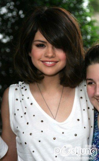 selena gomez style hair